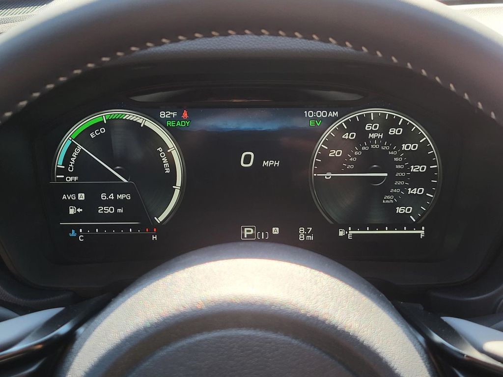 2025 Subaru Forester Premium photo 9