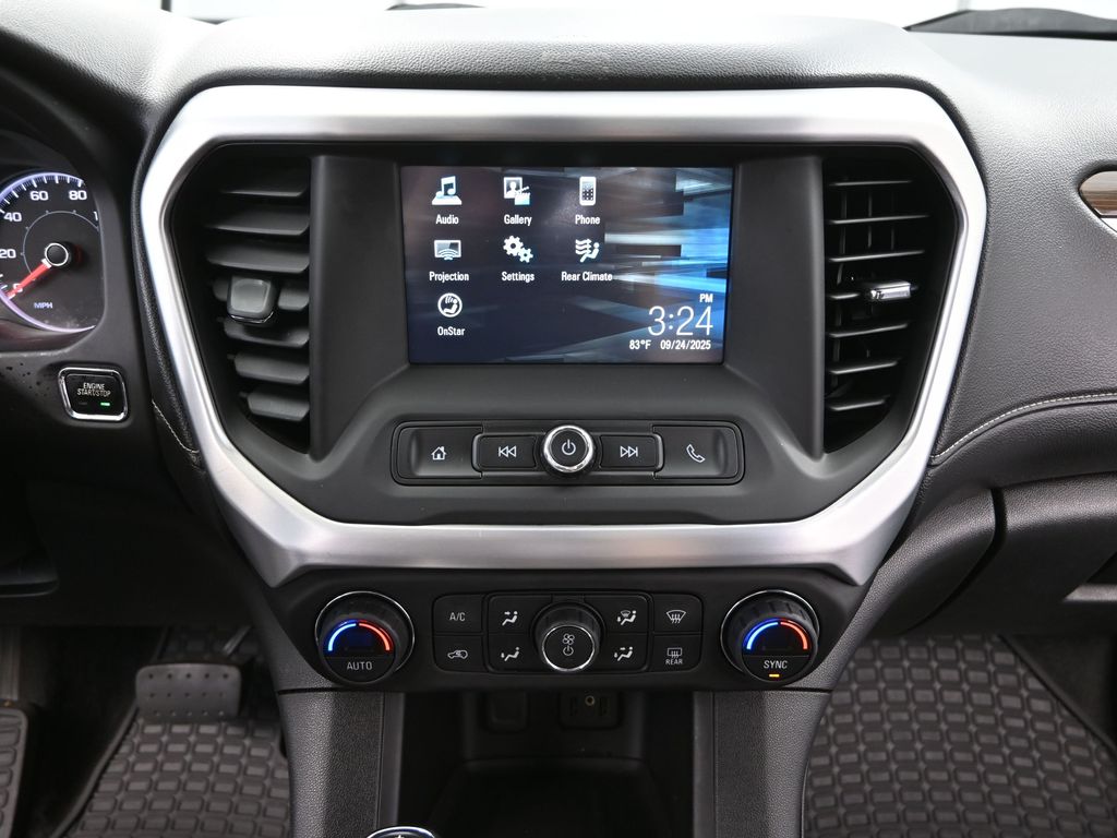 2017 Gmc Acadia SLE photo 24