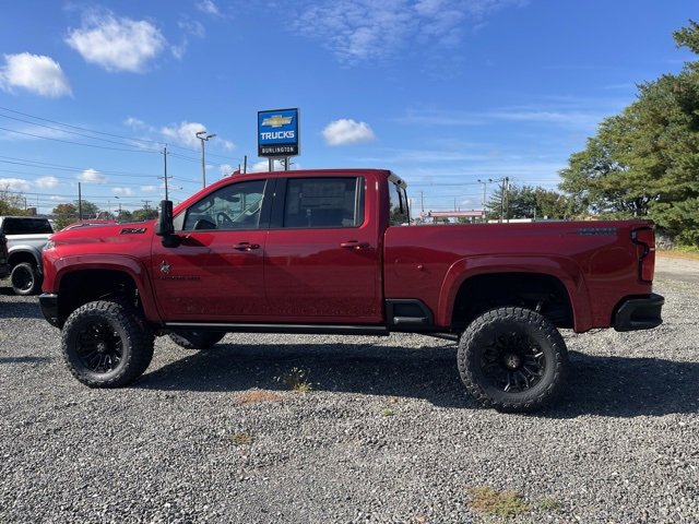 2025 Chevrolet Silverado 2500HD LTZ photo 4