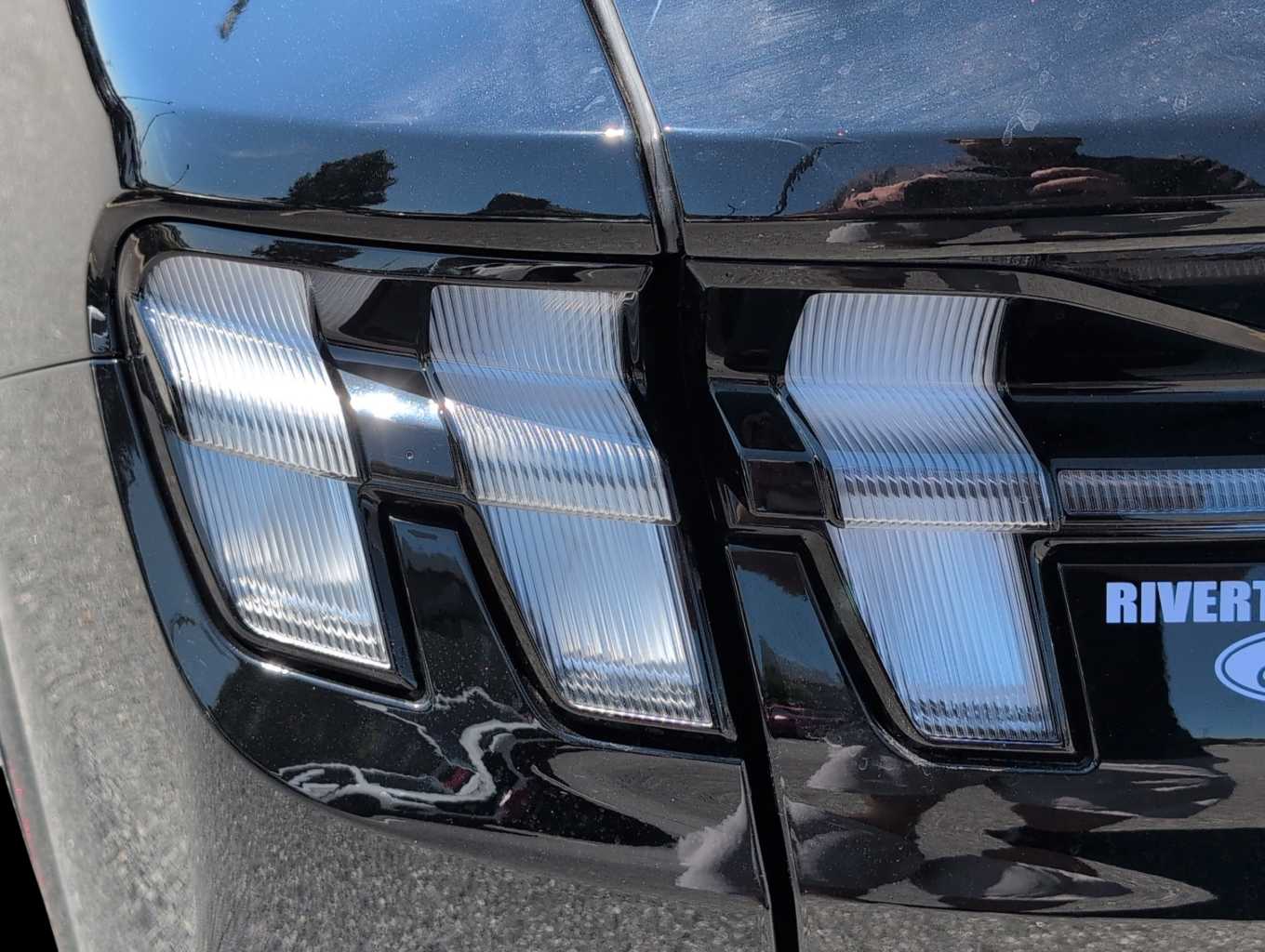 2025 Ford Mustang Mach-E Premium photo 14
