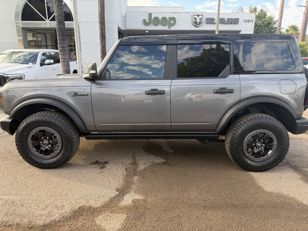 Used 2022 Gray Ford Badlands image 41