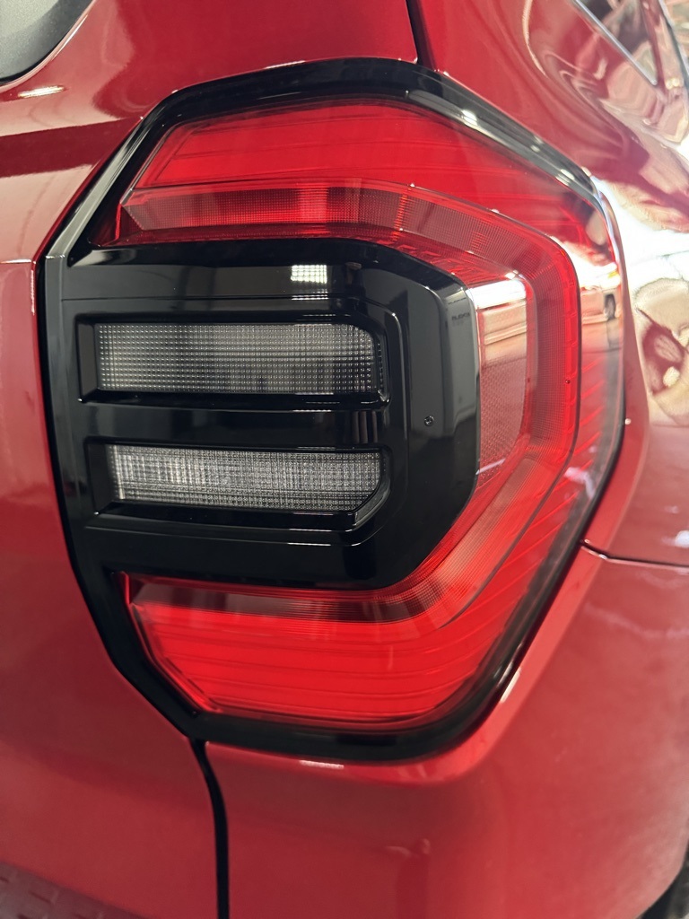 2025 Toyota 4Runner photo 18
