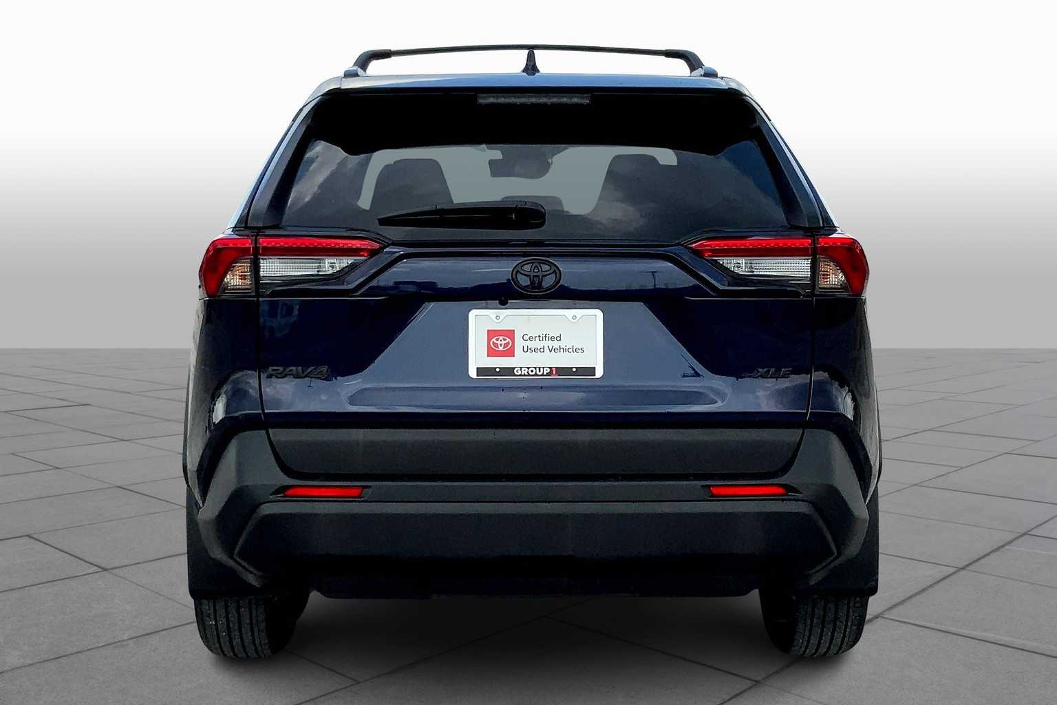 2024 Toyota RAV4 XLE photo 4