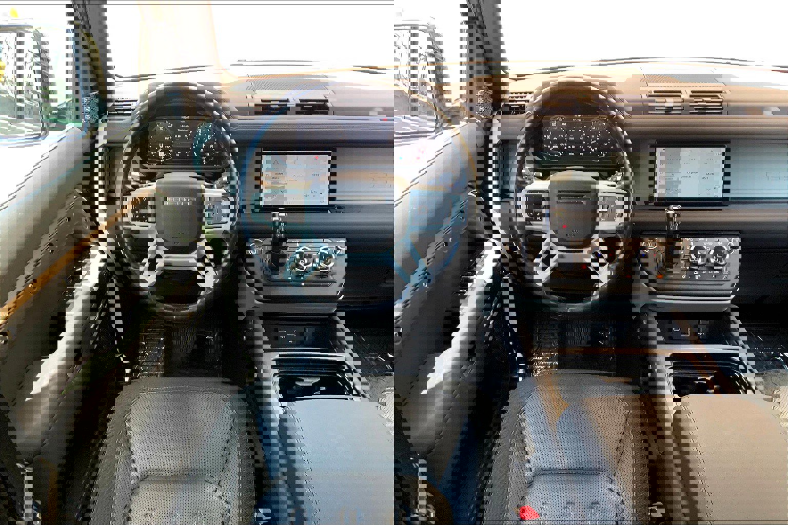2020 Land Rover Defender SE photo 5