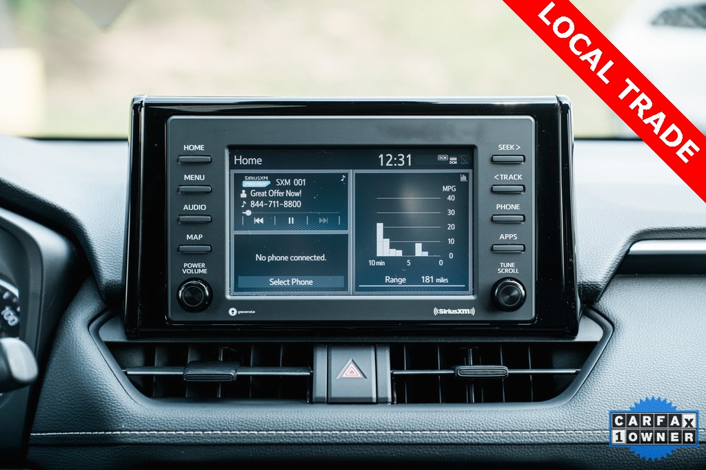 2021 Toyota RAV4 XLE photo 17