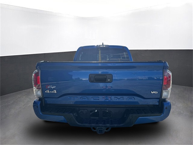 2017 Toyota Tacoma Limited photo 4