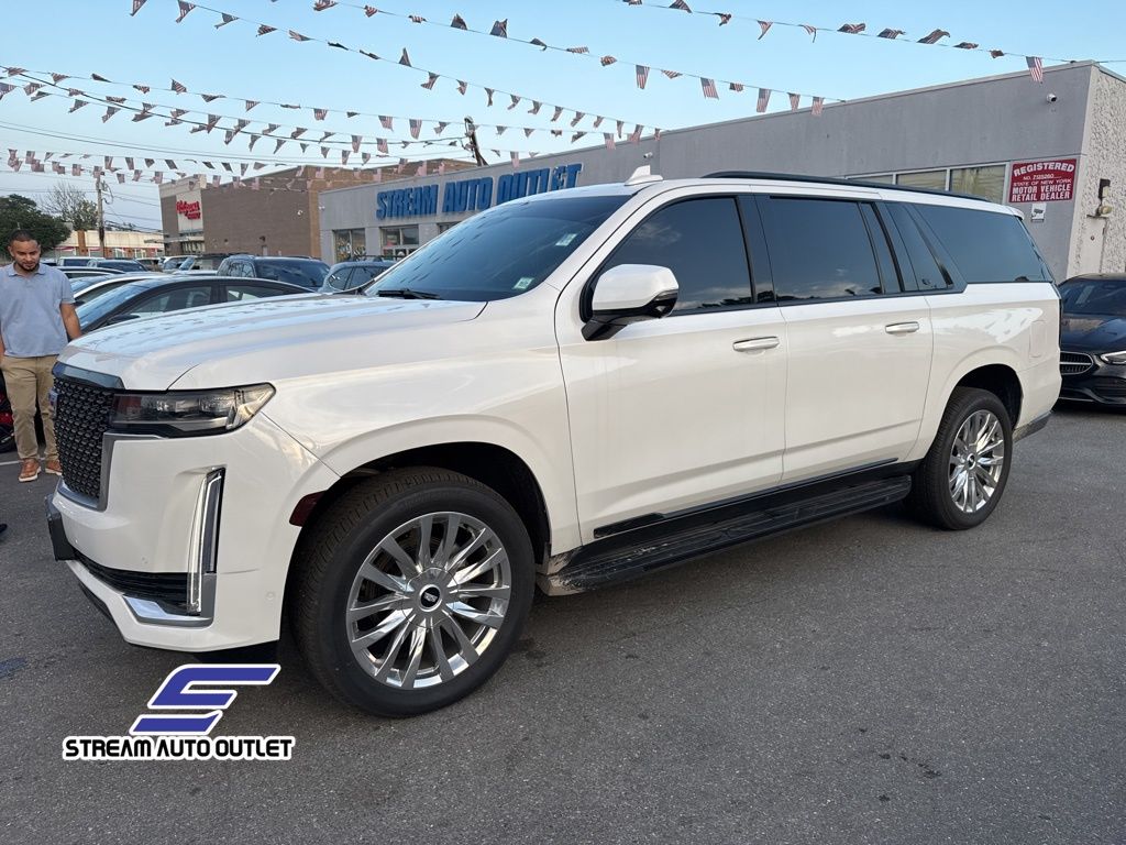 2022 Cadillac Escalade ESV Premium Luxury photo 4