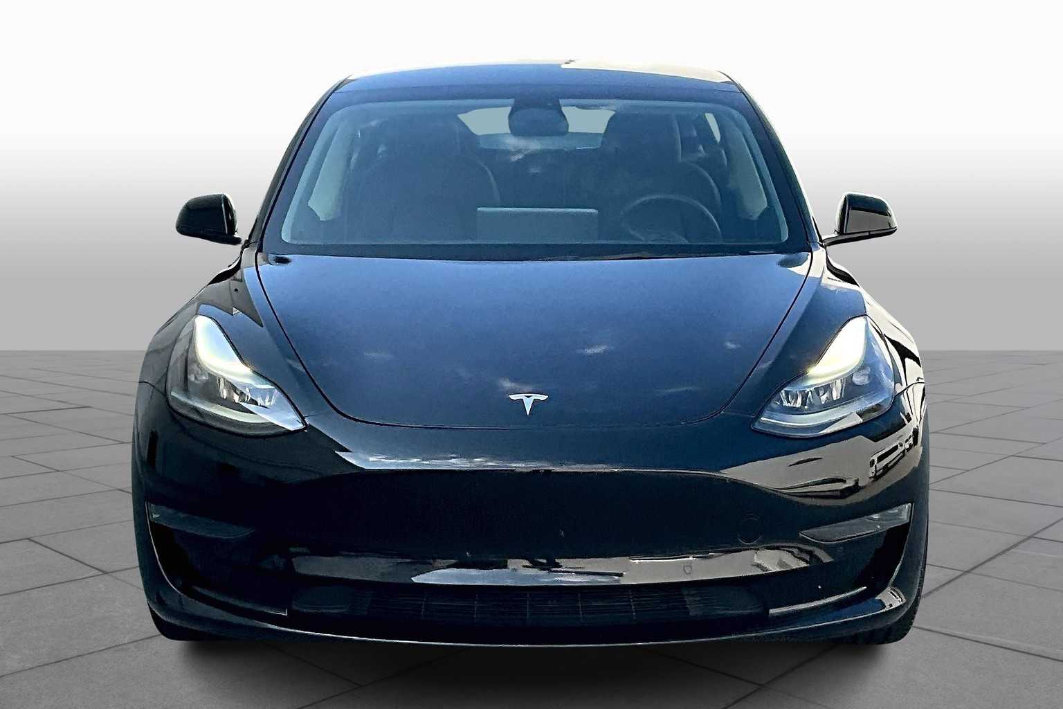 2022 Tesla Model 3 photo 3