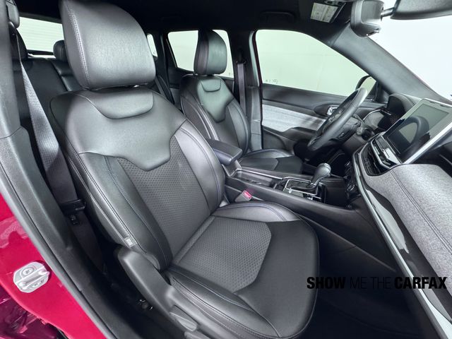 2025 Jeep Compass Latitude photo 14