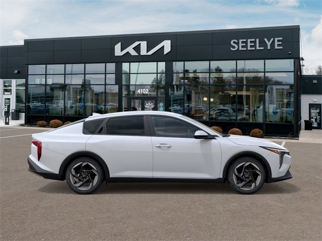 2025 Kia K4 EX photo 7