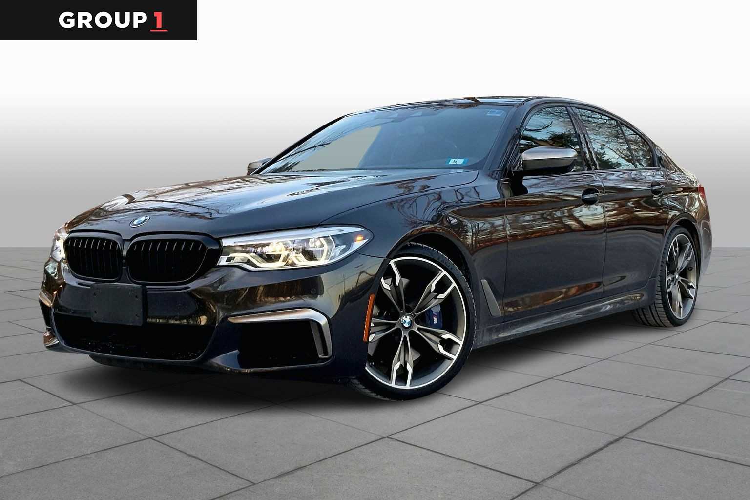 2020 BMW 5 Series M550i's photo