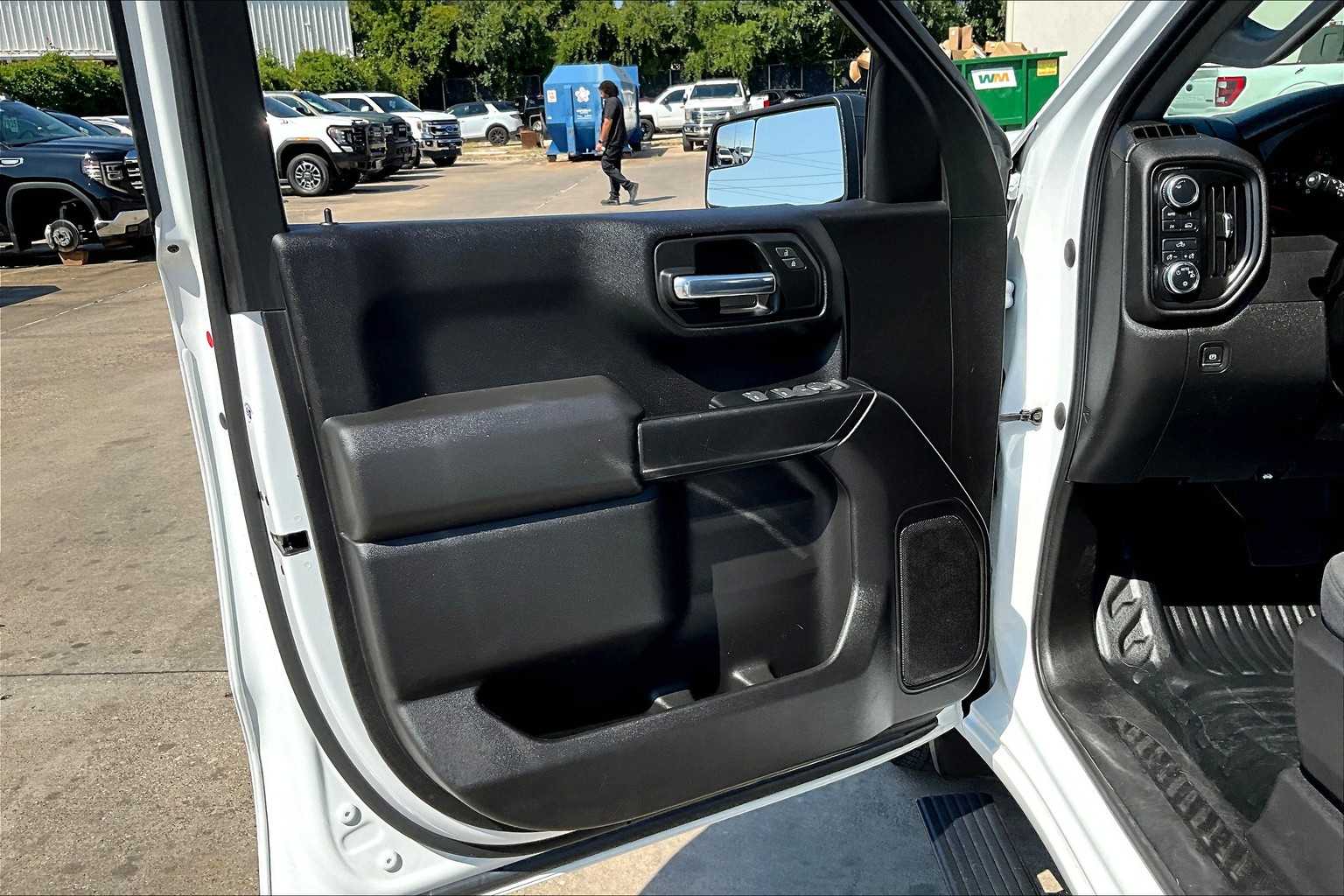 2023 Gmc Sierra Base photo 19