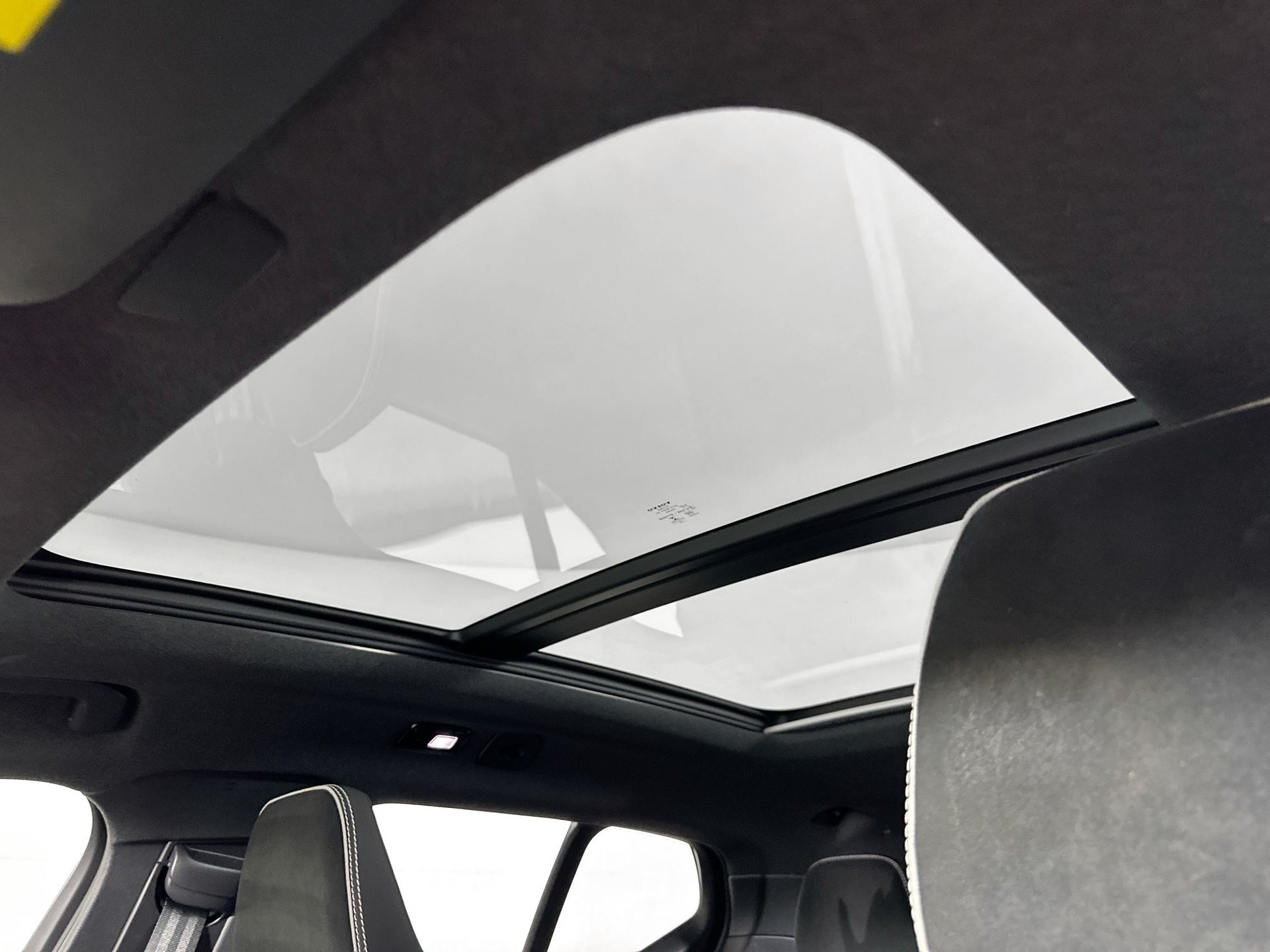 2023 Volvo XC40 Recharge Ultimate photo 20