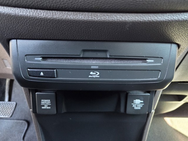 2019 Honda Odyssey Touring photo 32
