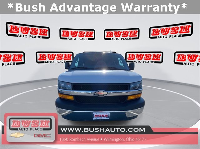 2021 Chevrolet Express Passenger 3500 LT photo 4