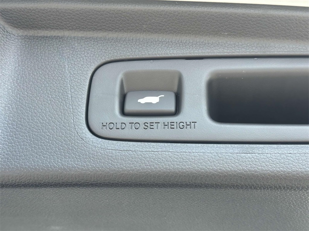 2026 Honda CR-V Hybrid Sport-L photo 4
