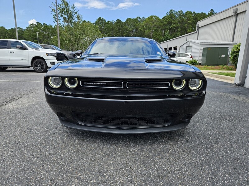 Used 2019 Dodge Challenger SXT with VIN 2C3CDZAG9KH712625 for sale in Hinesville, GA