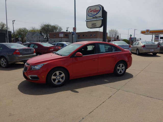 Pre-Owned 2016 Chevrolet Cruze 1LT