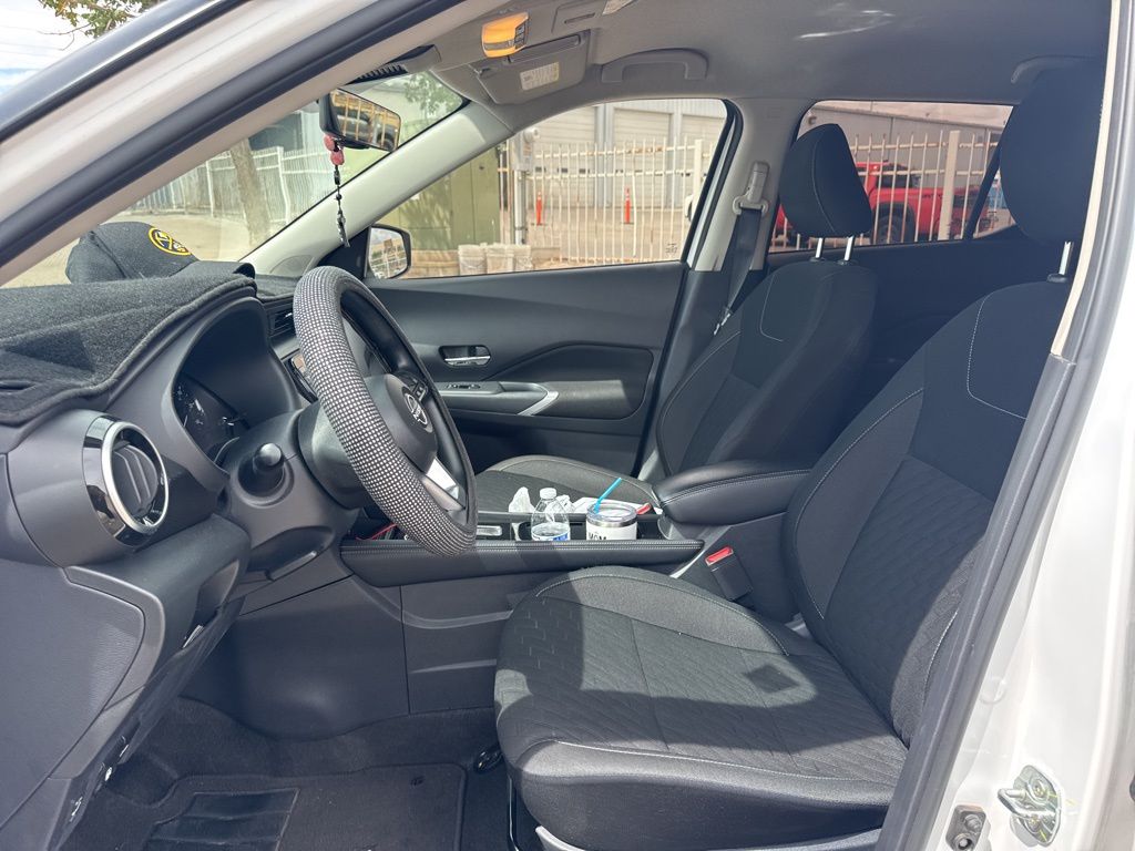 2024 Nissan Kicks SV photo 17