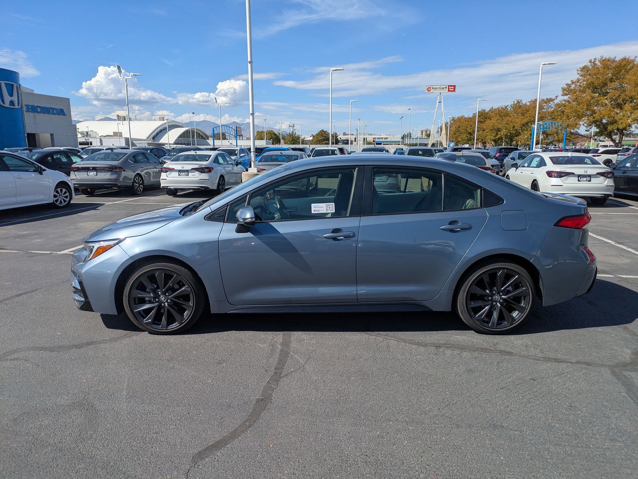 2023 Toyota Corolla Hybrid SE photo 5