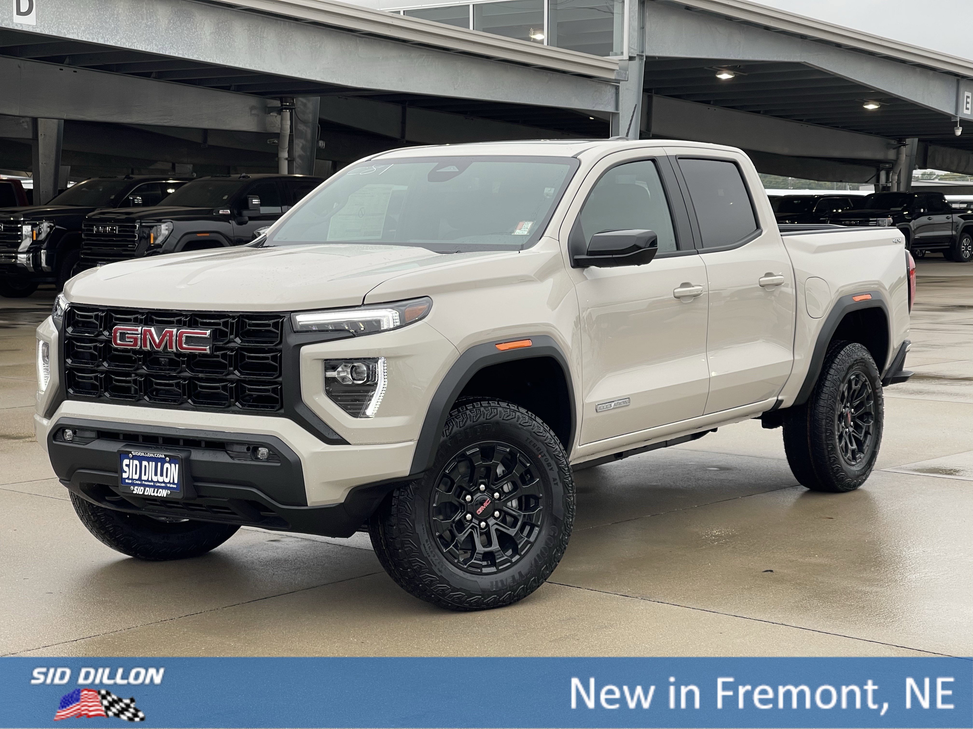 2026 GMC Canyon Elevation's photo