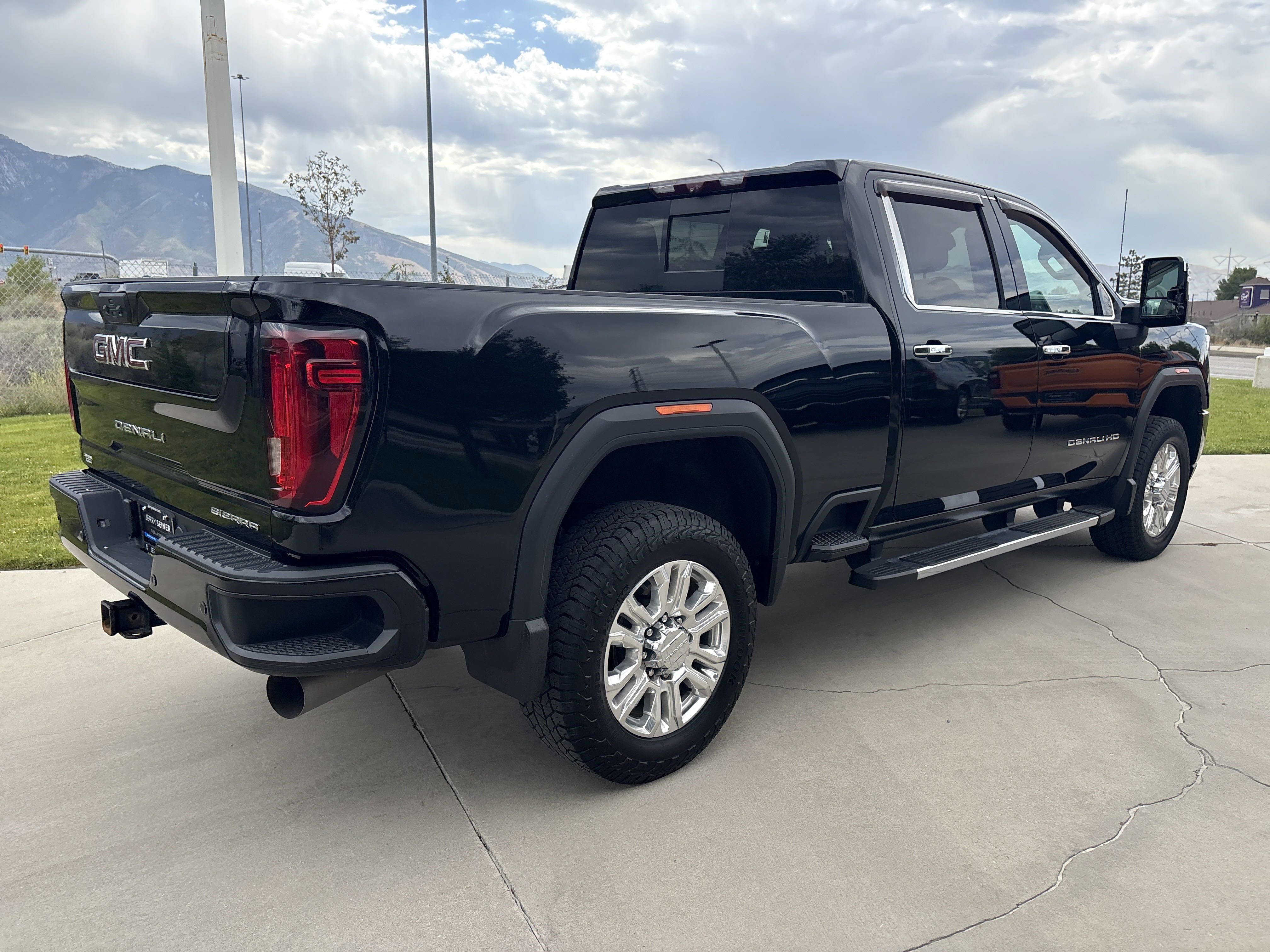 2020 Gmc Sierra 3500 HD Denali photo 3