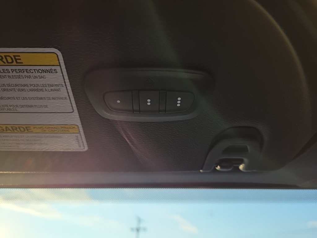 2022 Jeep Wrangler Unlimited Sahara photo 23