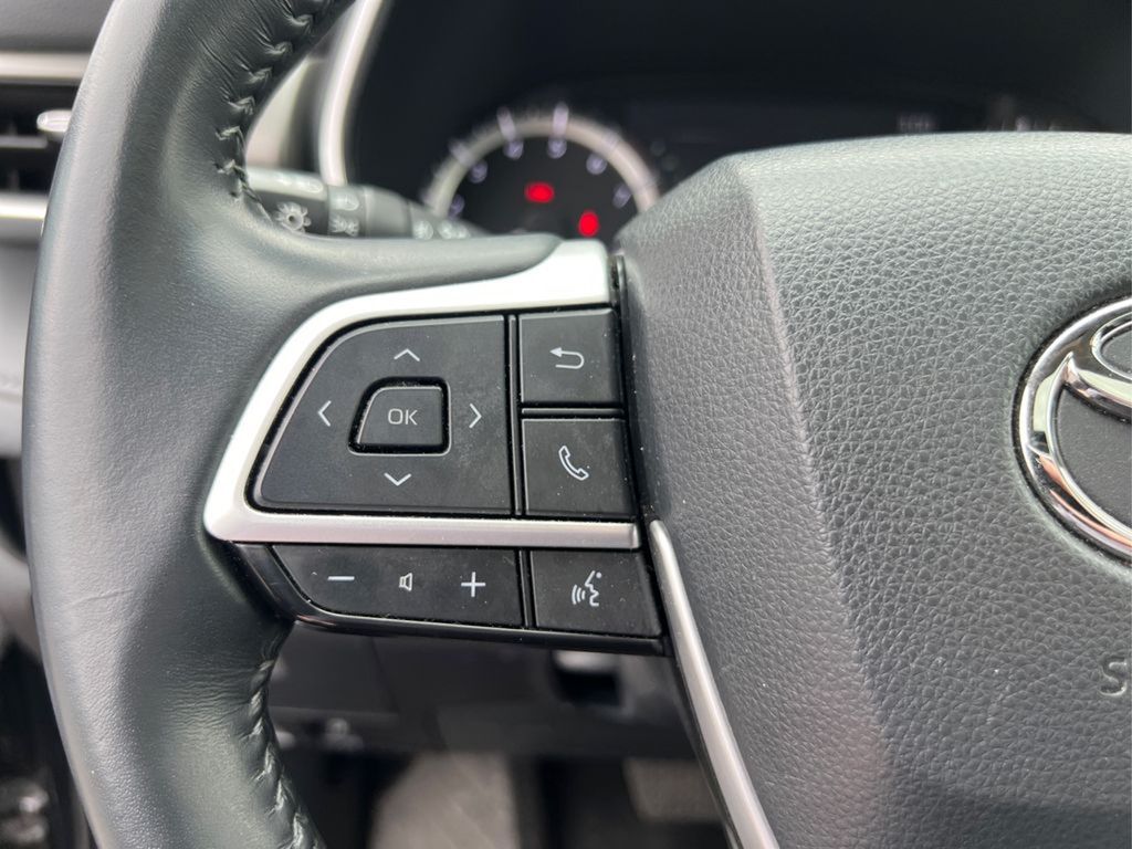 2023 Toyota Highlander XLE photo 38