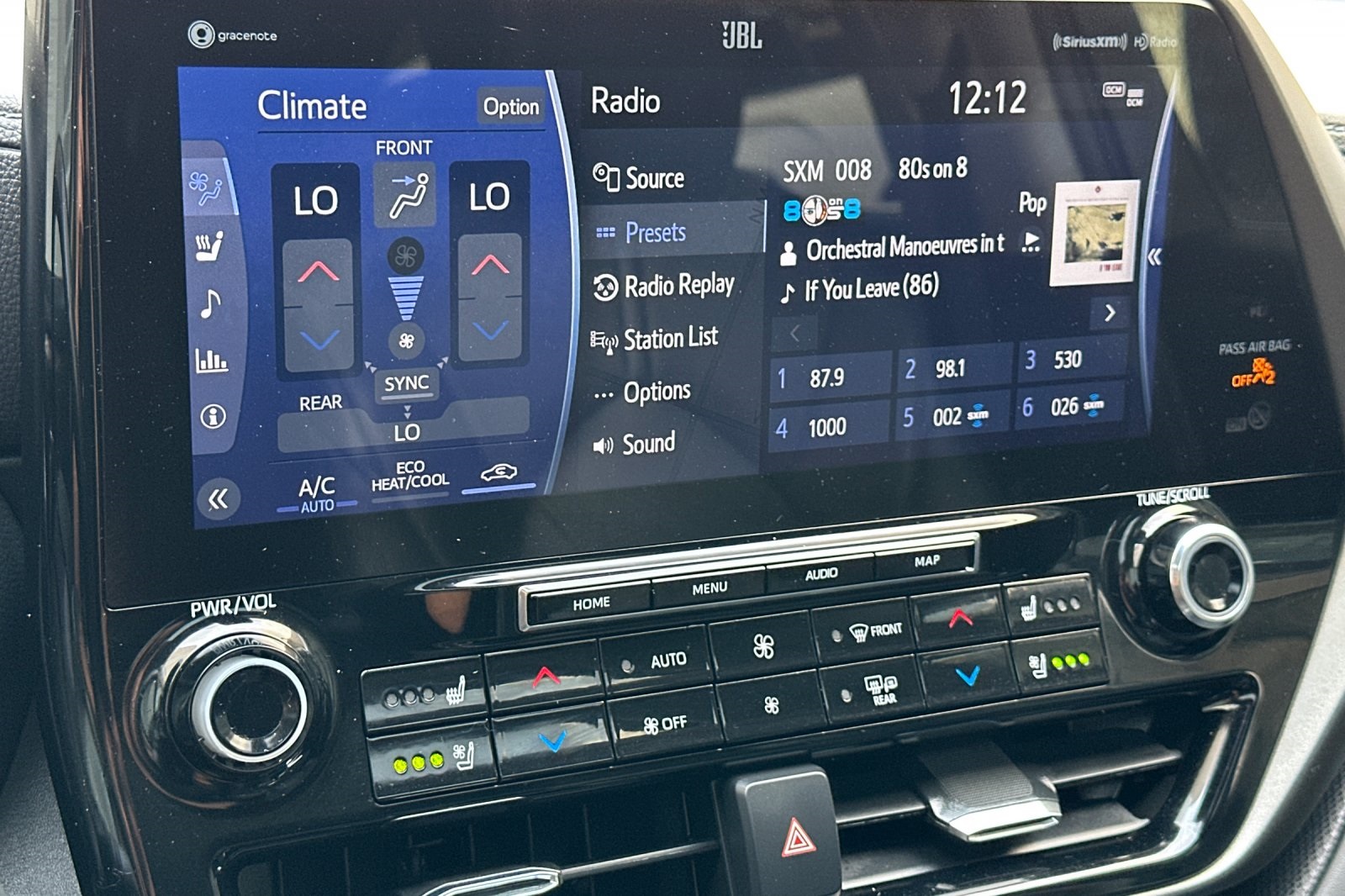 2022 Toyota Highlander Hybrid Limited photo 20