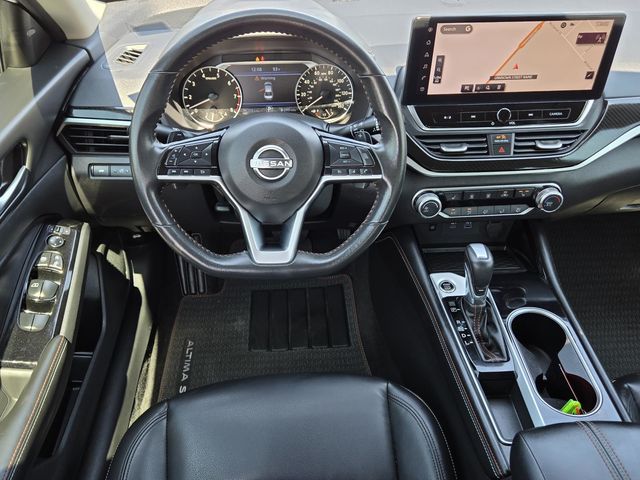 2024 Nissan Altima 2.5 SR photo 4