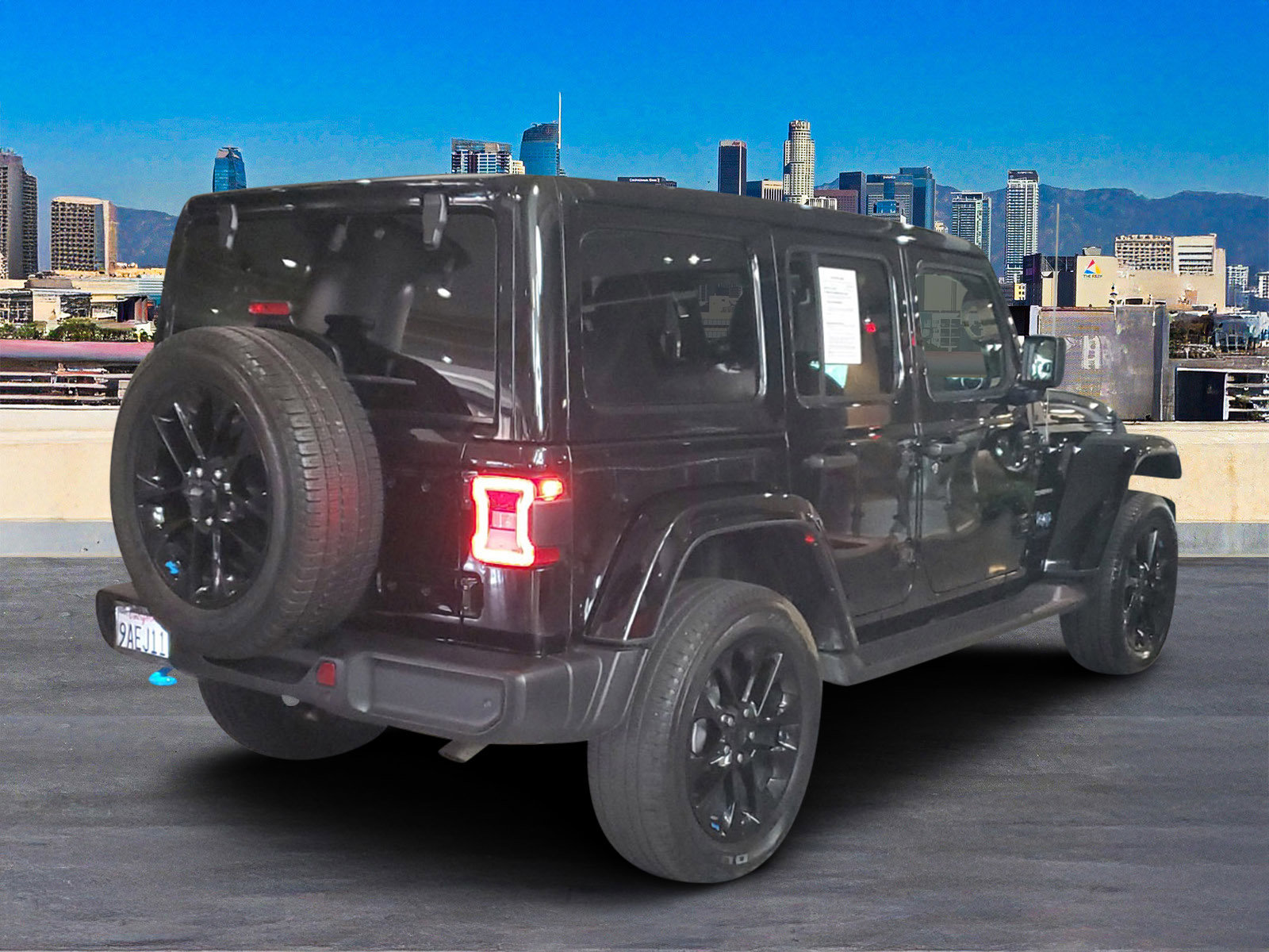 2022 Jeep Wrangler Unlimited Sahara 4xe photo 4