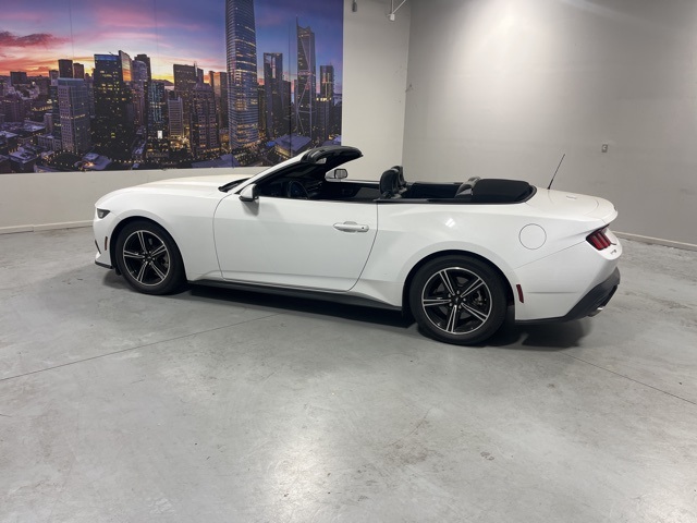 2024 Ford Mustang EcoBoost photo 28