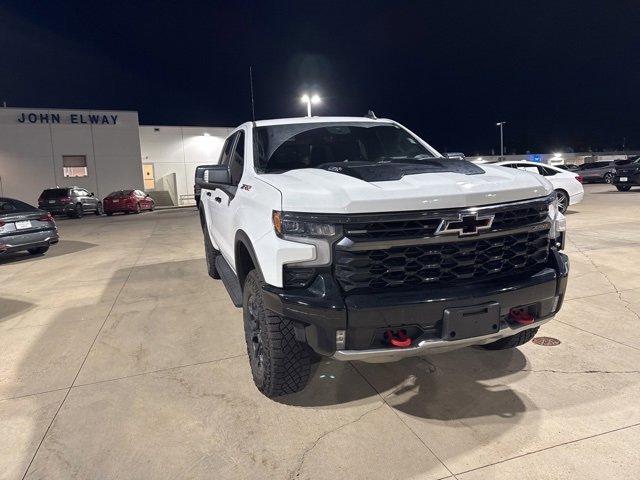 2024 Chevrolet Silverado 1500 ZR2 photo 3