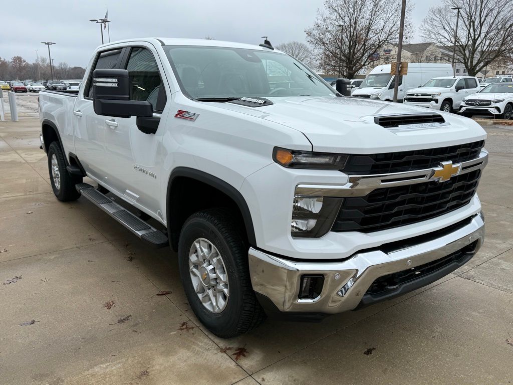 2026 Chevrolet Silverado 2500HD LT's photo
