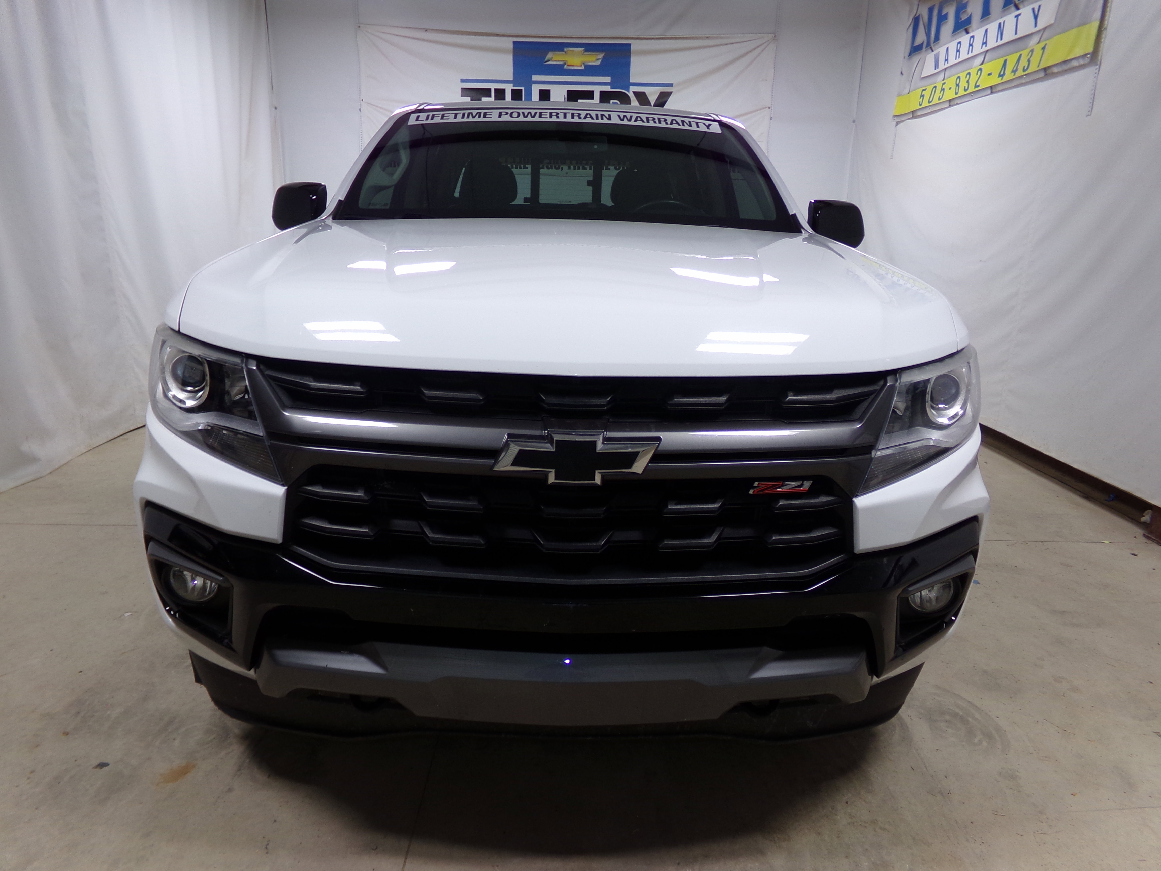 2022 Chevrolet Colorado Z71 photo 2