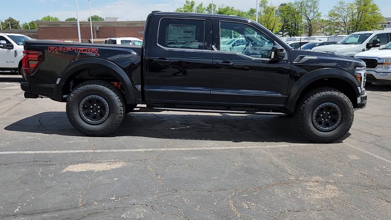 2025 Ford F-150 Raptor photo 10