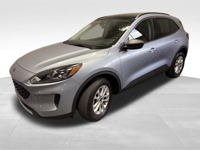 2022 Ford Escape SE's photo