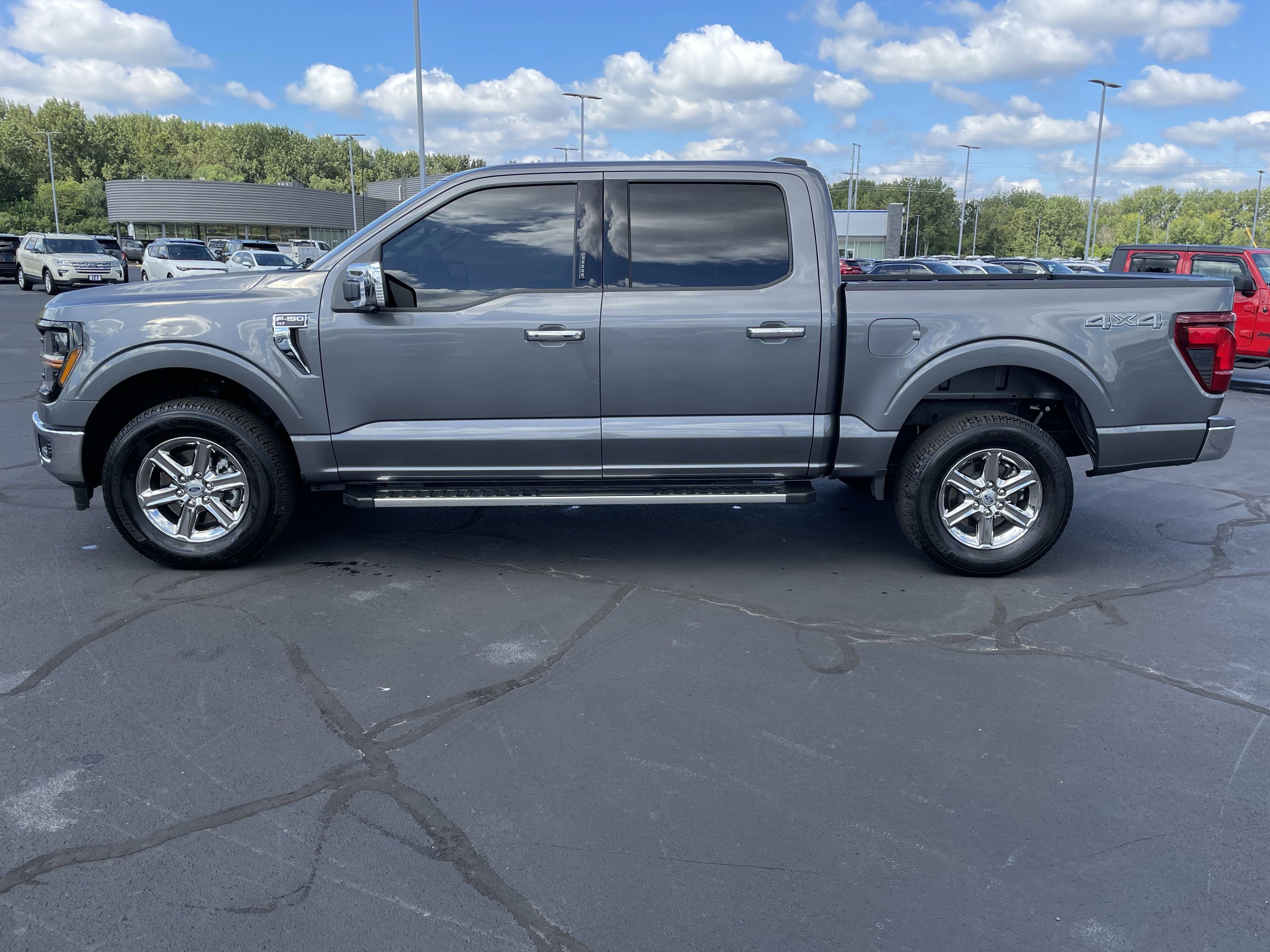 2024 Ford F-150 XLT photo 2