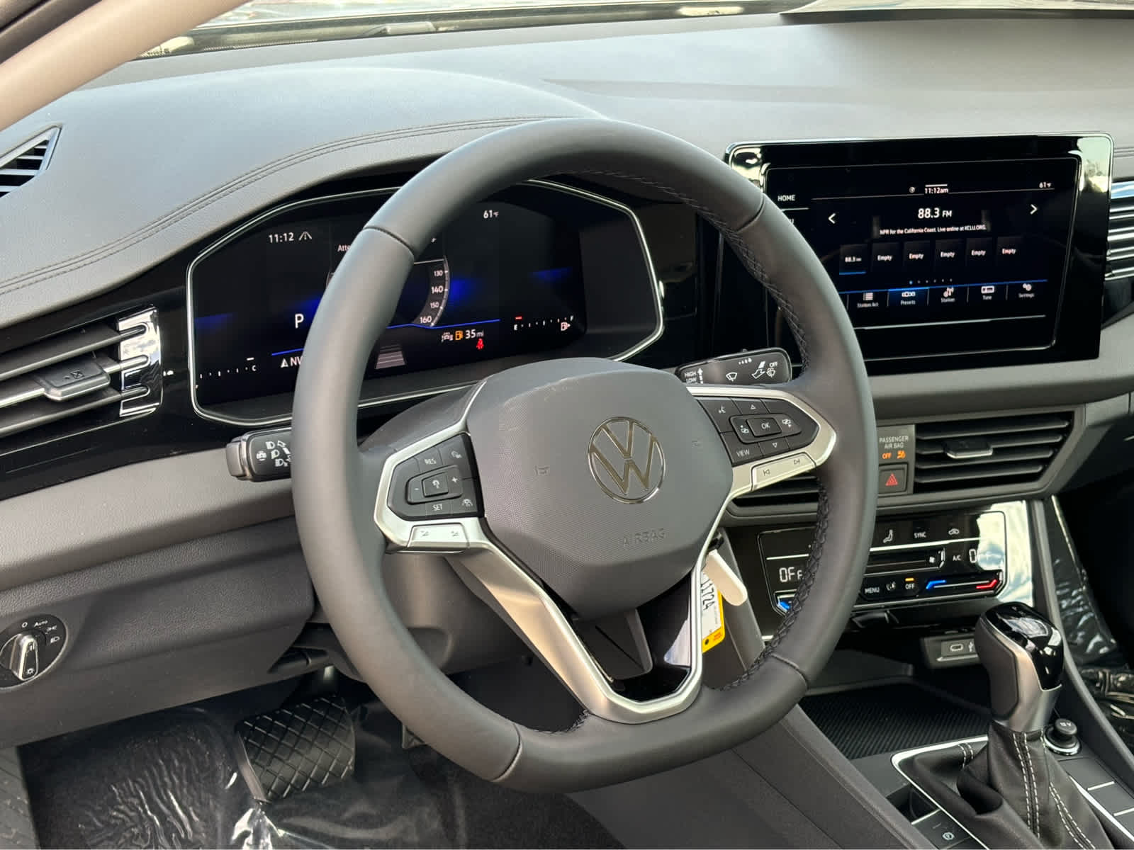 2025 Volkswagen Jetta S photo 4