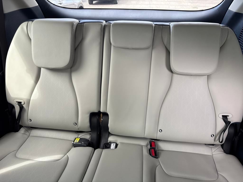 2026 Kia Carnival SX photo 27