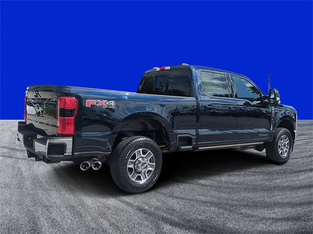 2025 Ford F-350 Lariat photo 3