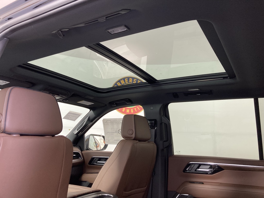 2026 Chevrolet Suburban High Country photo 16