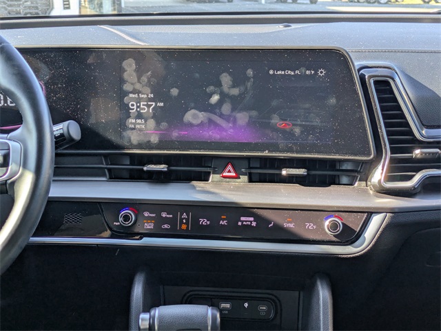 2023 Kia Sportage EX photo 17