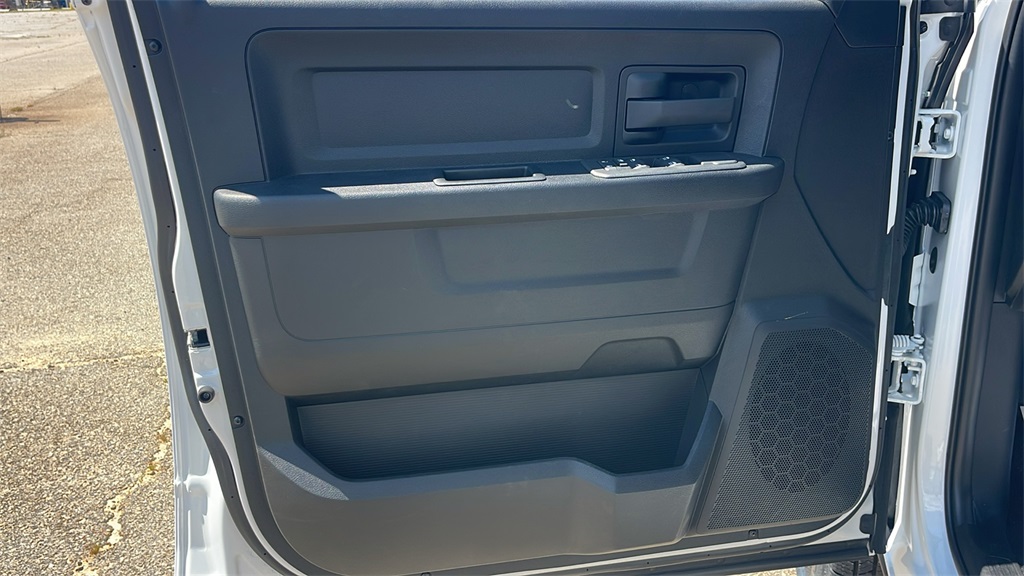 2025 Ram 3500 Tradesman photo 12