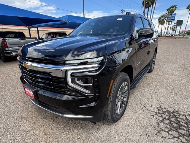 2025 Chevrolet Tahoe LS photo 2