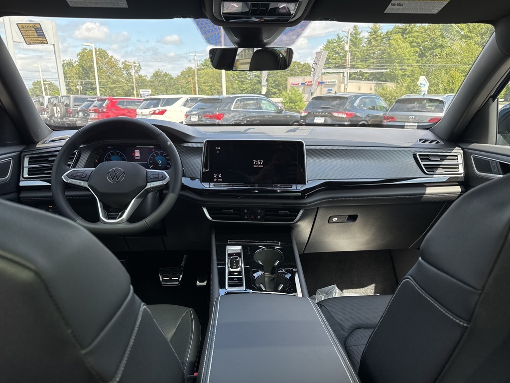 2026 Volkswagen Atlas Cross Sport SEL R-Line photo 26