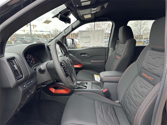 2025 Nissan Frontier PRO-4X photo 6