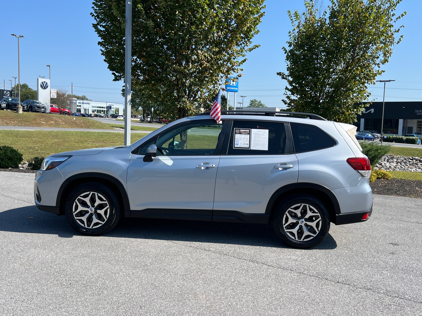 2019 Subaru Forester Premium photo 3