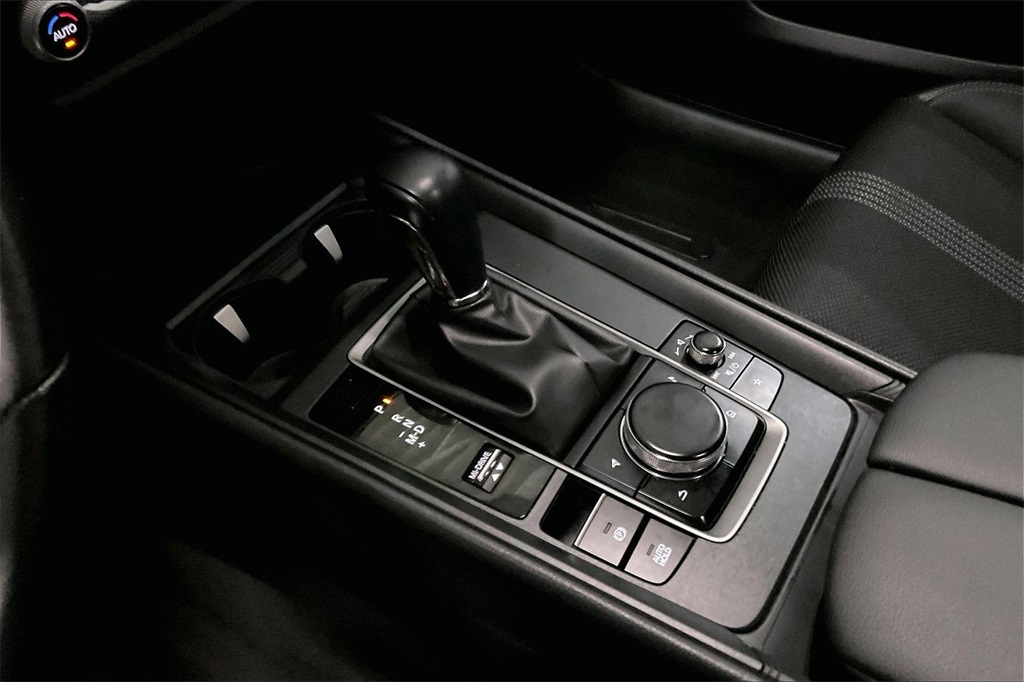 2023 MAZDA CX-50 - Image 16