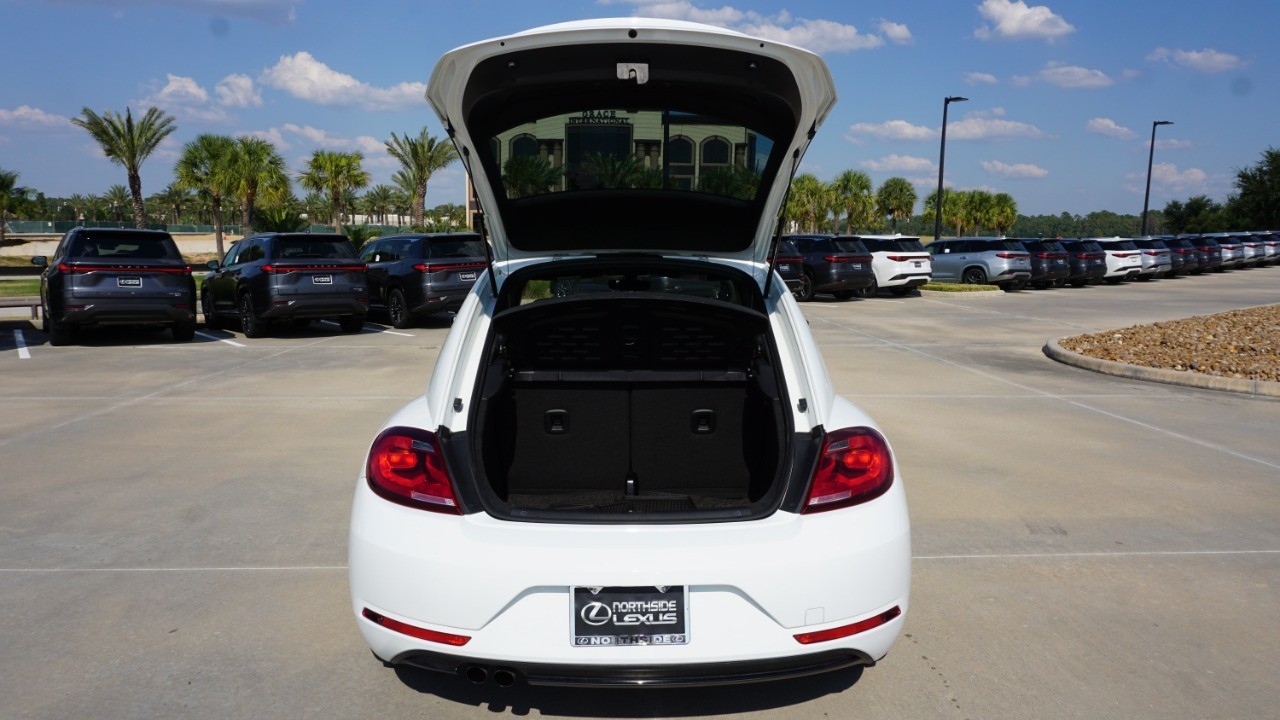 2017 Volkswagen Beetle Classic photo 28